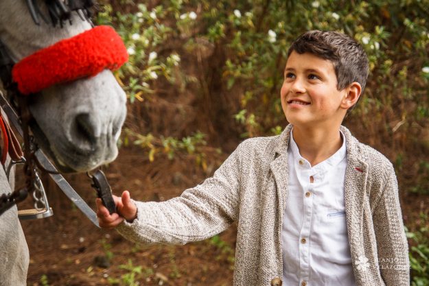 Juanjo Velázquez Fotógrafo. Sesión de comunión en Tenerife, Fotógrafo de familia, fotógrafo de niños.